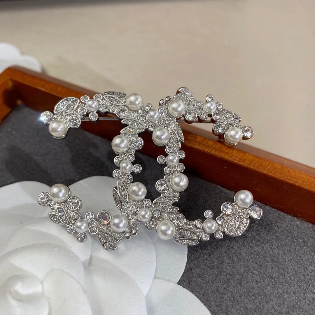 Brooch R6205