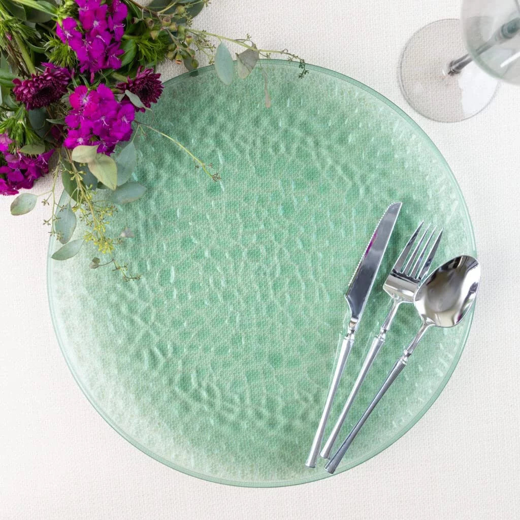 16 Pack 13" Round Translucent Green Plastic Plates K420