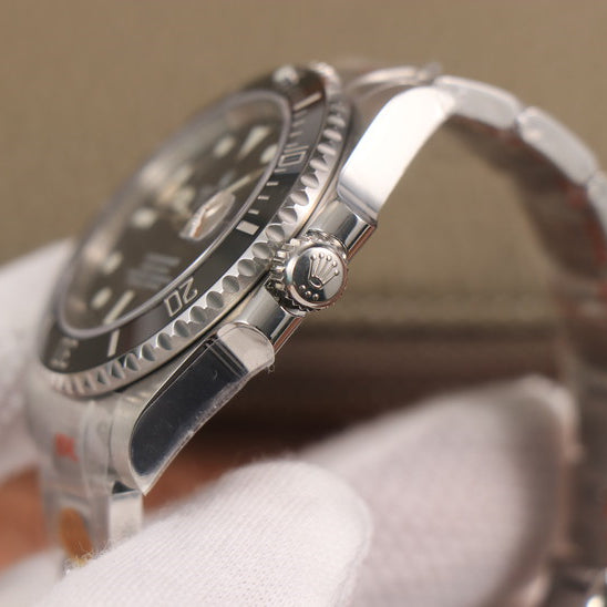 Black 40mm Watch W308