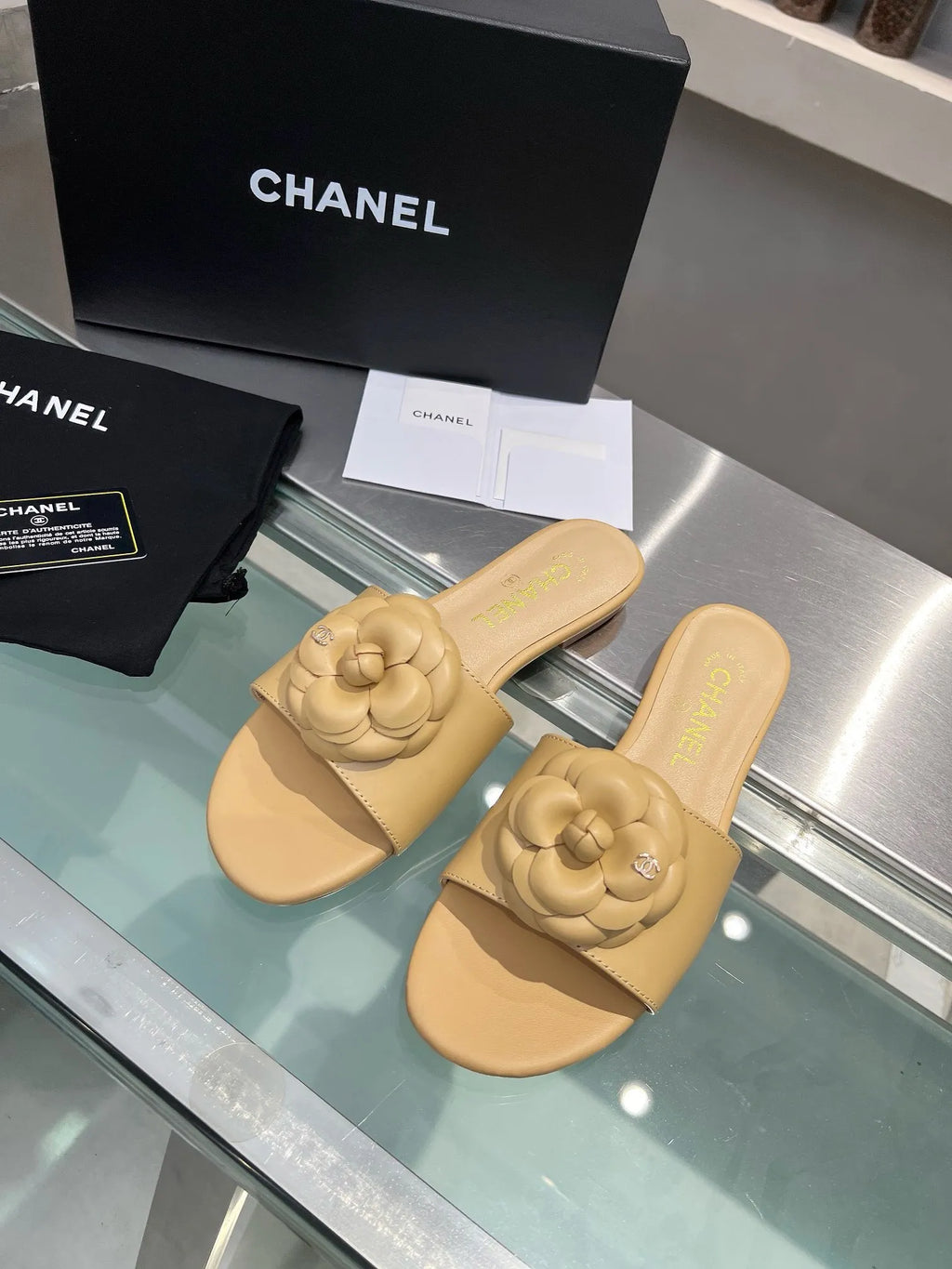 Women Slippers J6628